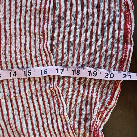 Daydreamer SM Red & White Striped  Crop Top - Picture 7 of 10